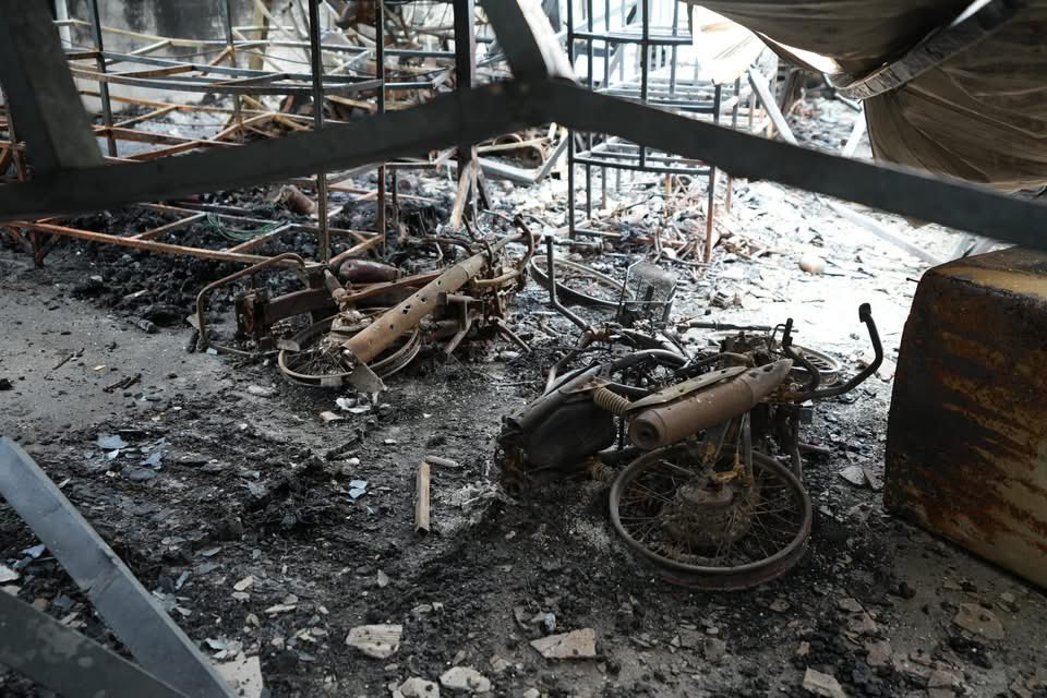 Jiangkyli's tweet photo. Cambodia mourns not only the loss of life, but the loss of safety, of trust, and of the future that has been torn from so many. 

RELEASE CAPTURED CAMBODIAN SOLDIERS 
#JusticeForCambodia
#FreeCambodianSoldiers https://t.co/gBpA87sGDL