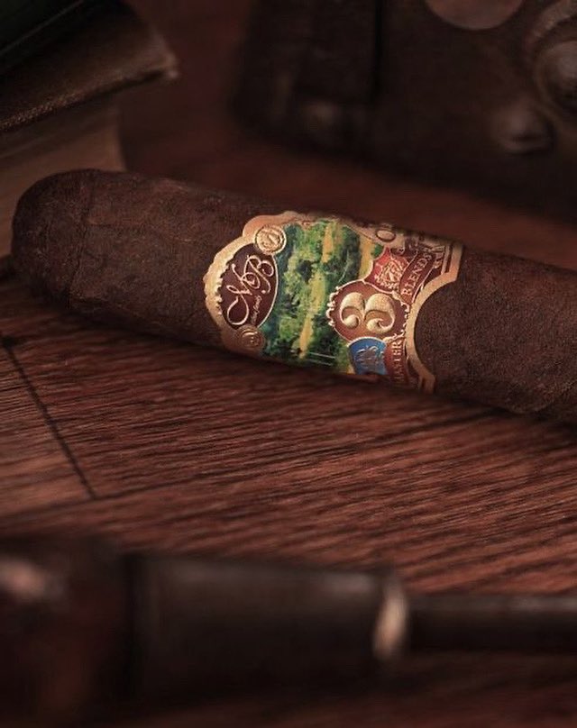 OlivaCigar's tweet image. A Blend you don´t want to miss
..
#CraftedWithPassion #cigarlife
#olivacigars #cigaraficionado
#craft #cigarlover
