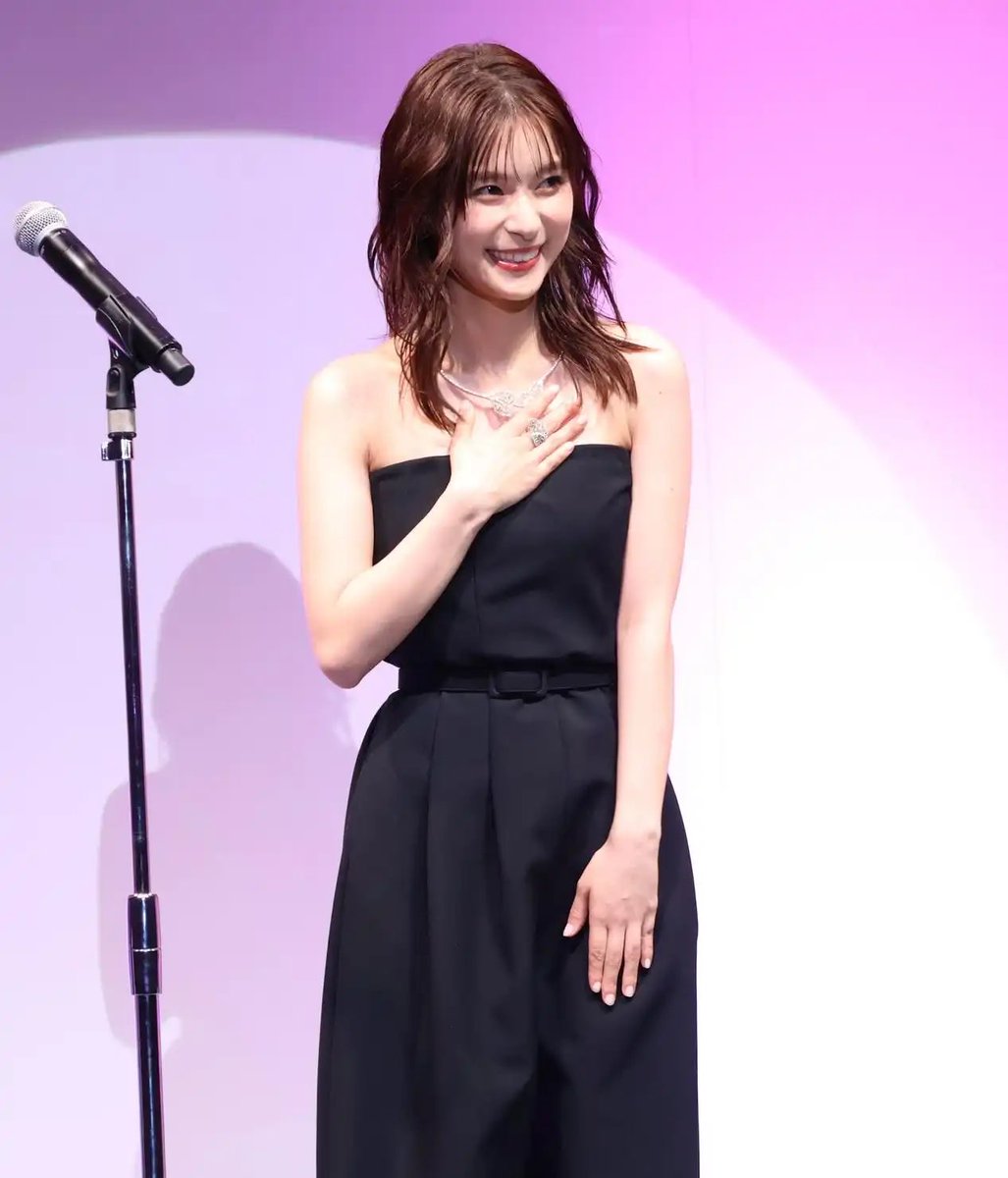 luvuuox_'s tweet photo. 芳根ちゃんの笑ったお顔 最高にかわいくて悶絶 https://t.co/IMvqpUz8yj