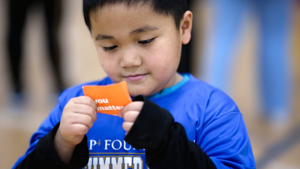 Feeding People, Feeding Hope: A Story of Those Who Choose to Act

At MATTER, we believe feeding someone isn’t just about nutrition—it’s about dignity, love, and saying you matter.

For 25 years, we’ve worked alongside people who chose to act—packing MATTERbox snack packs at