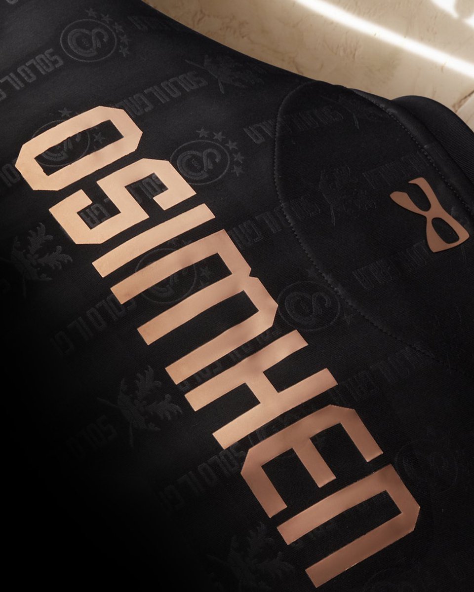 🚨 Dünkü çekilişe yoğun katılım olduğu için, Osimhen transferinin şerefine bana 3 forma daha hediye ediyorsunuz.

• Beni takip et, bu twiti beğen ve rt at
• Yoruma #SoloilGalaDay yaz