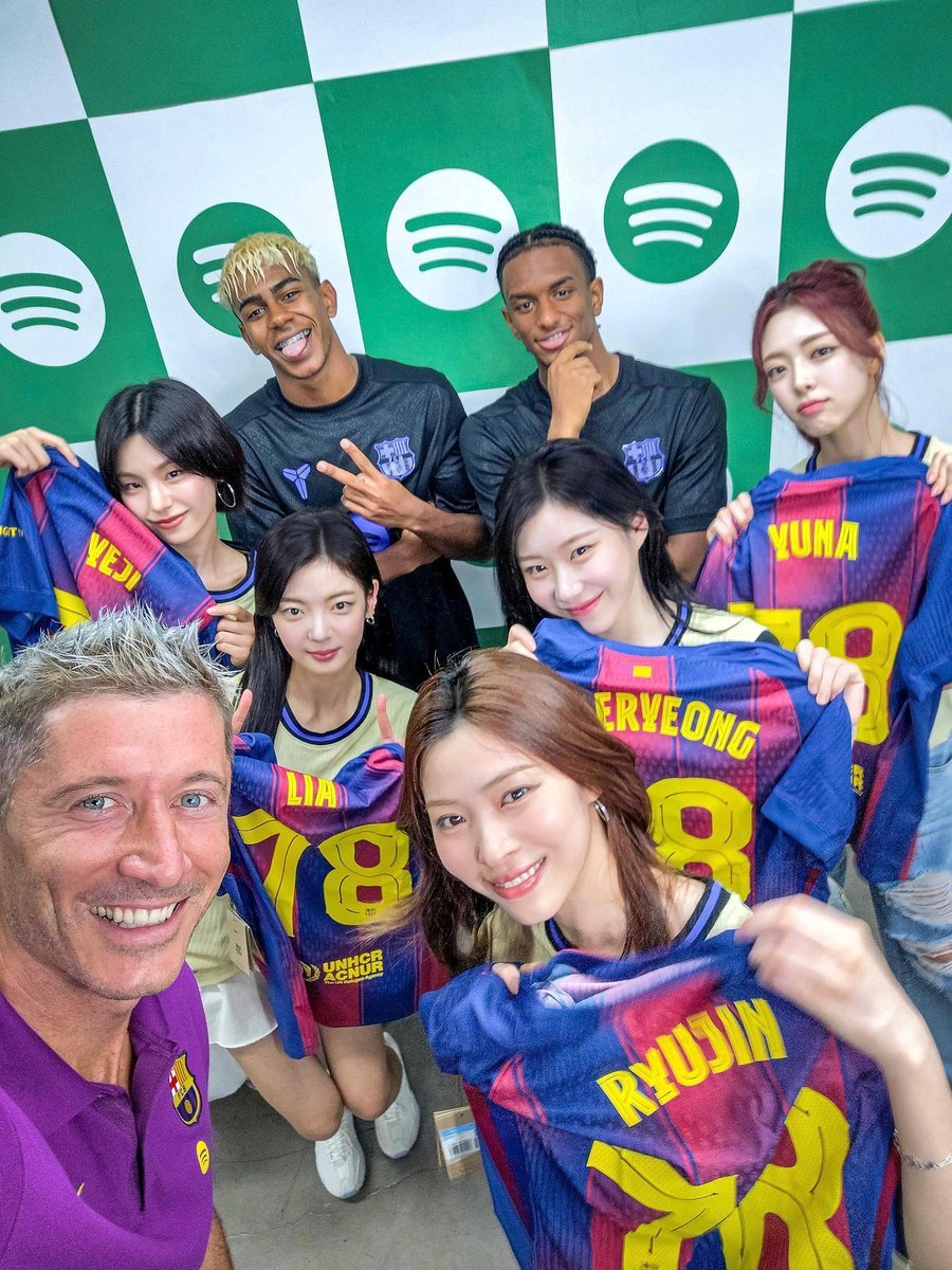 É impossível você me falar 5 bandas melhores que ITZY atualmente.