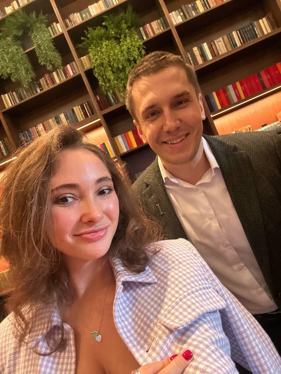 Victoria Goldenberg tweet media