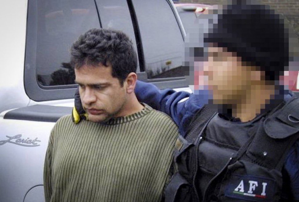 Israel Vallarta quedará libre tras 19 años en prisión sin sentencia. Fue absuelto del caso que lo ligaba a “Los Zodiaco”, el mismo que involucró a Florence Cassez.

#IsraelVallarta #Justicia #FlorenceCassez #UltraNoticiasPuebla #FernandoCanales #Puebla #México