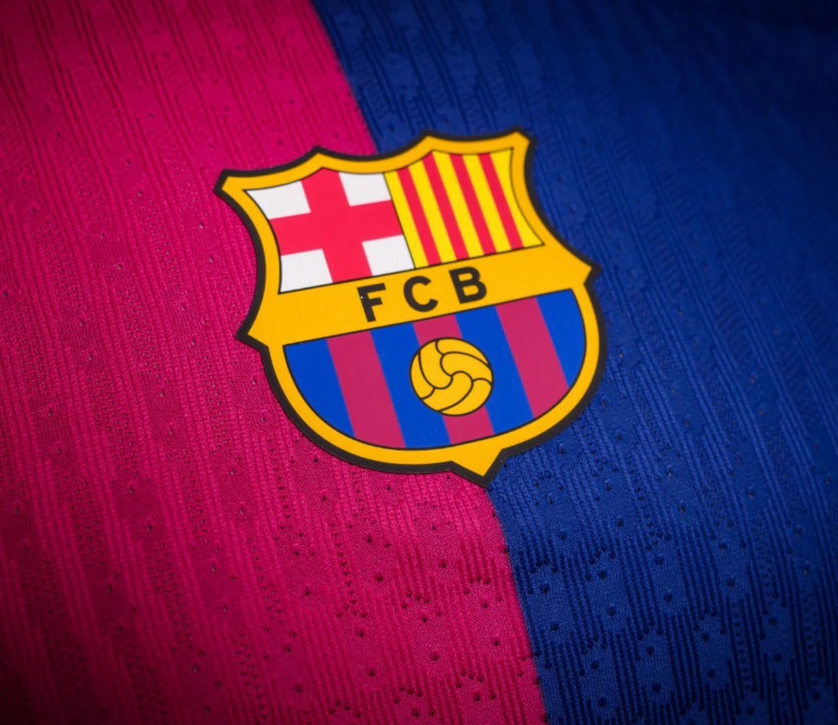 Radio Culer (@radioculer) on Twitter photo 🚨 𝗔𝗚𝗢𝗥𝗔: Tudo indica que a pré-temporada do Barça em 2026 será novamente na Ásia.
O clube considera a atual turnê um grande sucesso de público, mídia e audiência — mesmo com os problemas iniciais.
— <a href="/mundodeportivo/">Mundo Deportivo</a> 🚨 𝗔𝗚𝗢𝗥𝗔: Tudo indica que a pré-temporada do Barça em 2026 será novamente na Ásia.
O clube considera a atual turnê um grande sucesso de público, mídia e audiência — mesmo com os problemas iniciais.
— <a href="/mundodeportivo/">Mundo Deportivo</a>