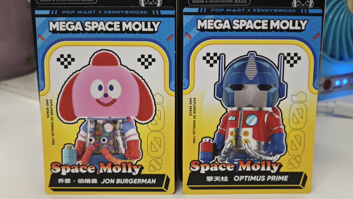 victorleezz's tweet image. 喺陪玩心態又畀我抽到心頭好😍
#popmark #MEGASPACEMOLLY 100%周年系列4 #擎天柱 #喬恩伯格曼