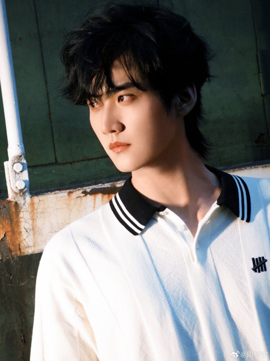 dramapotatoe's tweet image. #ZhouKeyu and his studio share new snaps

More - weibo.com/2956384255/519…