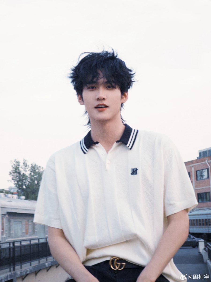 dramapotatoe's tweet image. #ZhouKeyu and his studio share new snaps

More - weibo.com/2956384255/519…