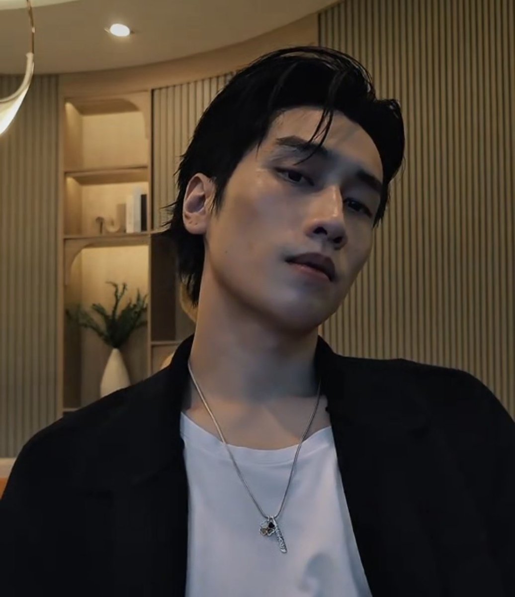 ทำไมหนูดื้อแบบนี้นะ         คุณสนใจผมด้วยหรอ?