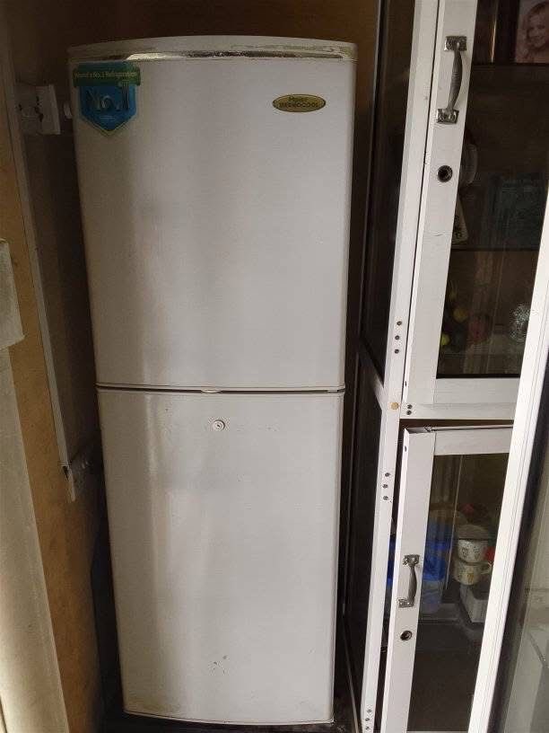 For Sale ‼️

Frame 1: LG one door fridge
🏷️105k
📍Jabi , Abuja 

Frame 2: Double layered Refrigerator 
🏷️115k 
📍SULEJA , Niger State 

📞 💬 08122760433

Pls RT 🙏🏽