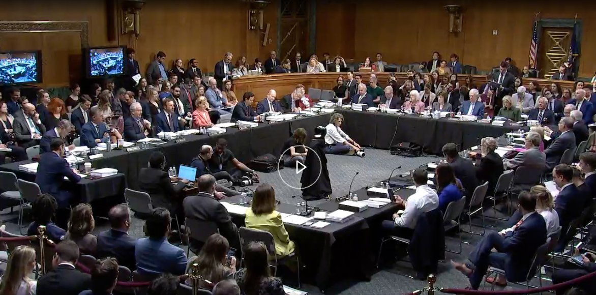 Yesterday, the Senate Appropriations Committee advanced the fiscal year 2026 education budget bill that flat-funds #PellGrant and other #StudentAid programs. NASFAA summarized what financial aid offices need to know about the bill and what happens next: ow.ly/XURK50WyBtO