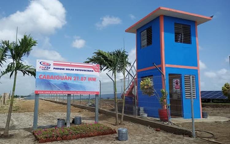 Con los tres parques solares de 21,87 MW que se pondrán en marcha en la  provincia, más 18 MW de potencia instalada en otros siete emplazamientos  espirituanos, el territorio llegará a más de 80 MW con la generación  fotovoltaica
#Cuba #LaLuchaNoHaCesado
#SanctiSpíritusEnMarcha
