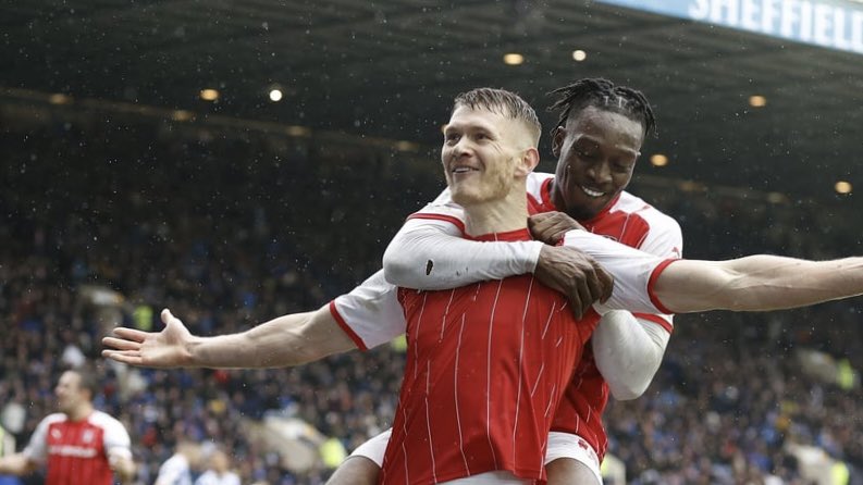 Taking a big unloved striker from a club whose fans don’t rate him, you say?

#RUFC