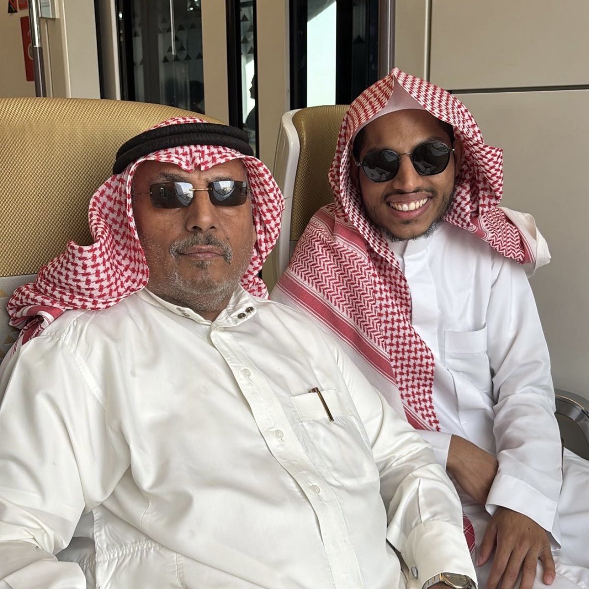 برفقة جدي الشيخ مهدي الحكمي حفظه الله