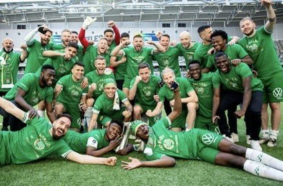 Pionjärerna Hammarby IF första fotbollslaget i världen att vinna på fyra olika underlag som inte är gräs.