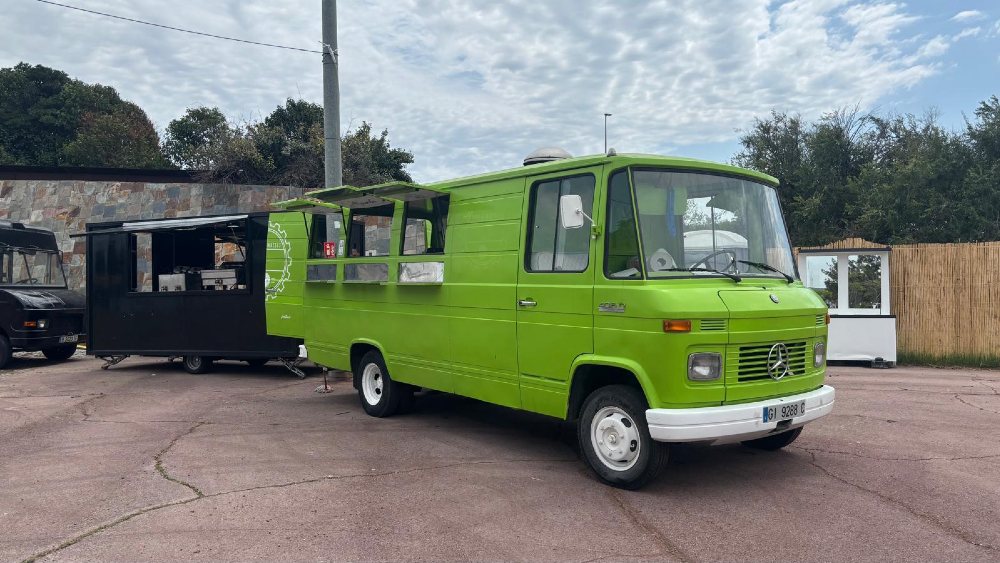 El Bruguers (@elbruguers) on Twitter photo Obre a #Gavà el #BrisaOpenAir, un gran espai d’#oci per a totes les edats 🥳
S'estan ultimant els preparatius per la inauguració, que tindrà #música 🎼 i #foodtrucks 🚚, entre altres sorpreses 😮
elbruguersdigital.cat/obre-a-gava-br… Obre a #Gavà el #BrisaOpenAir, un gran espai d’#oci per a totes les edats 🥳
S'estan ultimant els preparatius per la inauguració, que tindrà #música 🎼 i #foodtrucks 🚚, entre altres sorpreses 😮
elbruguersdigital.cat/obre-a-gava-br…