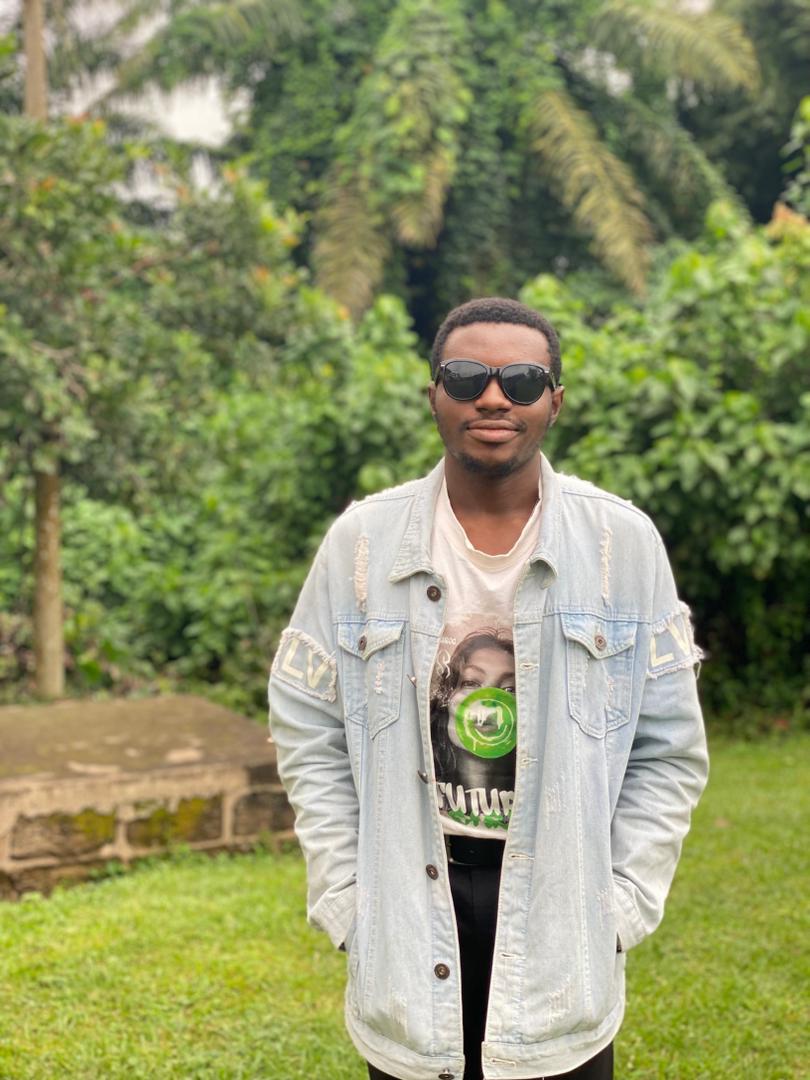 delacruise63's tweet photo. Live at FUTA WEB3 WORKSHOP๐ฅฐ
#FUTAWEB3 #Afrobase
Thanks for this wonderful event @AfroBase__ @Web3Tems https://t.co/UmR37FZUpz