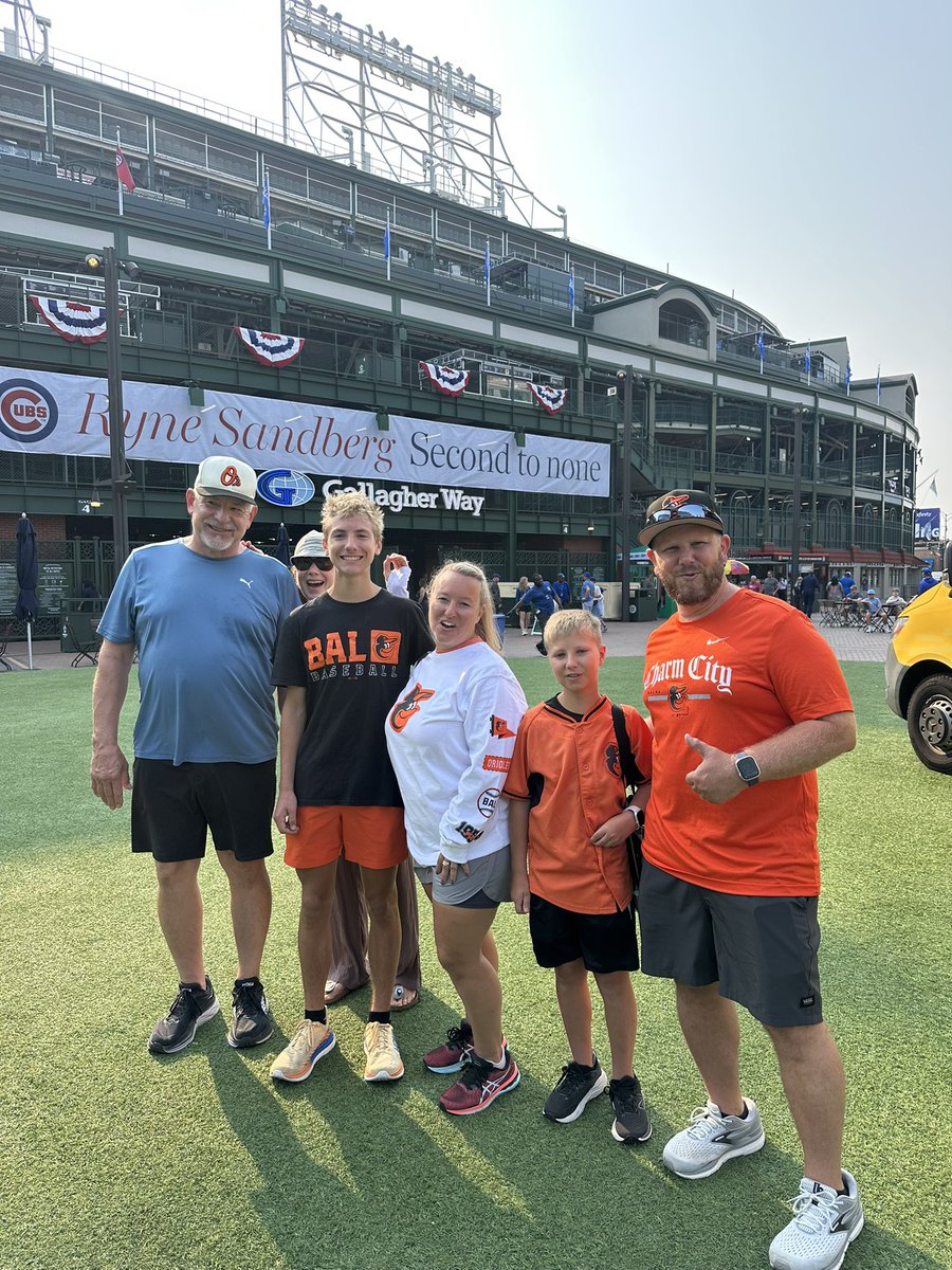 benwag247's tweet photo. Good morning from the friendly confines. Os fans already out in force, day games on deck! https://t.co/ANMyRFZUz4