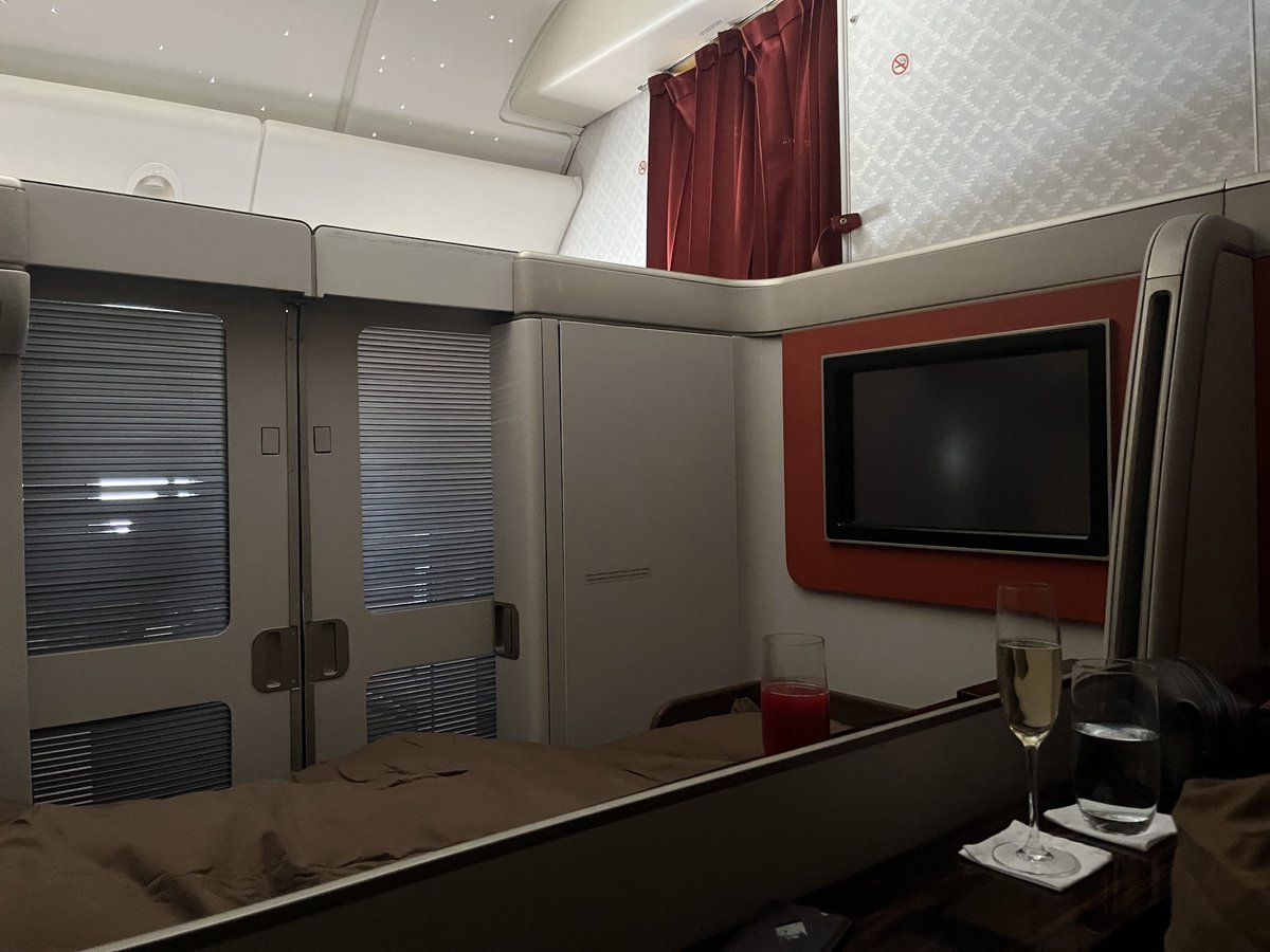 I ukens pod snakker vi om min nylige reise med Garuda i First Class. 

Knallbra produkt som jeg var heldig nok til å få testet før de avsluttet First på denne ruten.  

open.spotify.com/episode/7oTwxW…