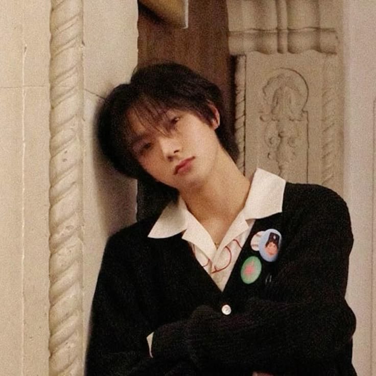 yeppieys's tweet photo. LOOK AT HIM https://t.co/yPWzWrBb9b