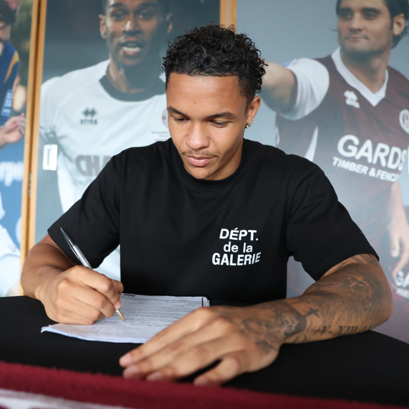 OfficialClarets's tweet photo. We are delighted to announce the signing of Striker Louie Kudiabor, following a successful trial period.  

#ClaretsTogether