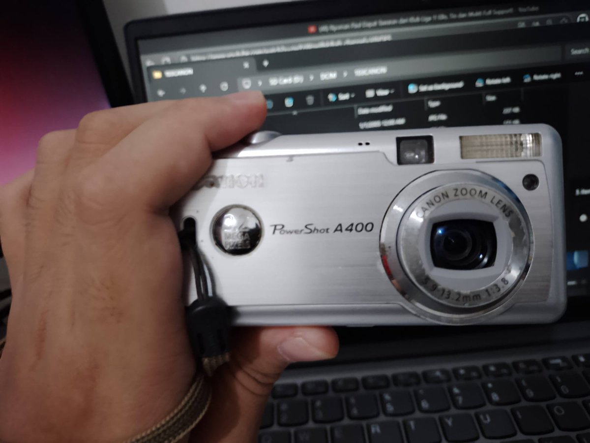 vbpp_'s tweet image. #WTS Digicam | kamera digital
Canon Powershot A400
Kondisi Normal
Lok Bandung bisa via shopee  
Harga: 700k
