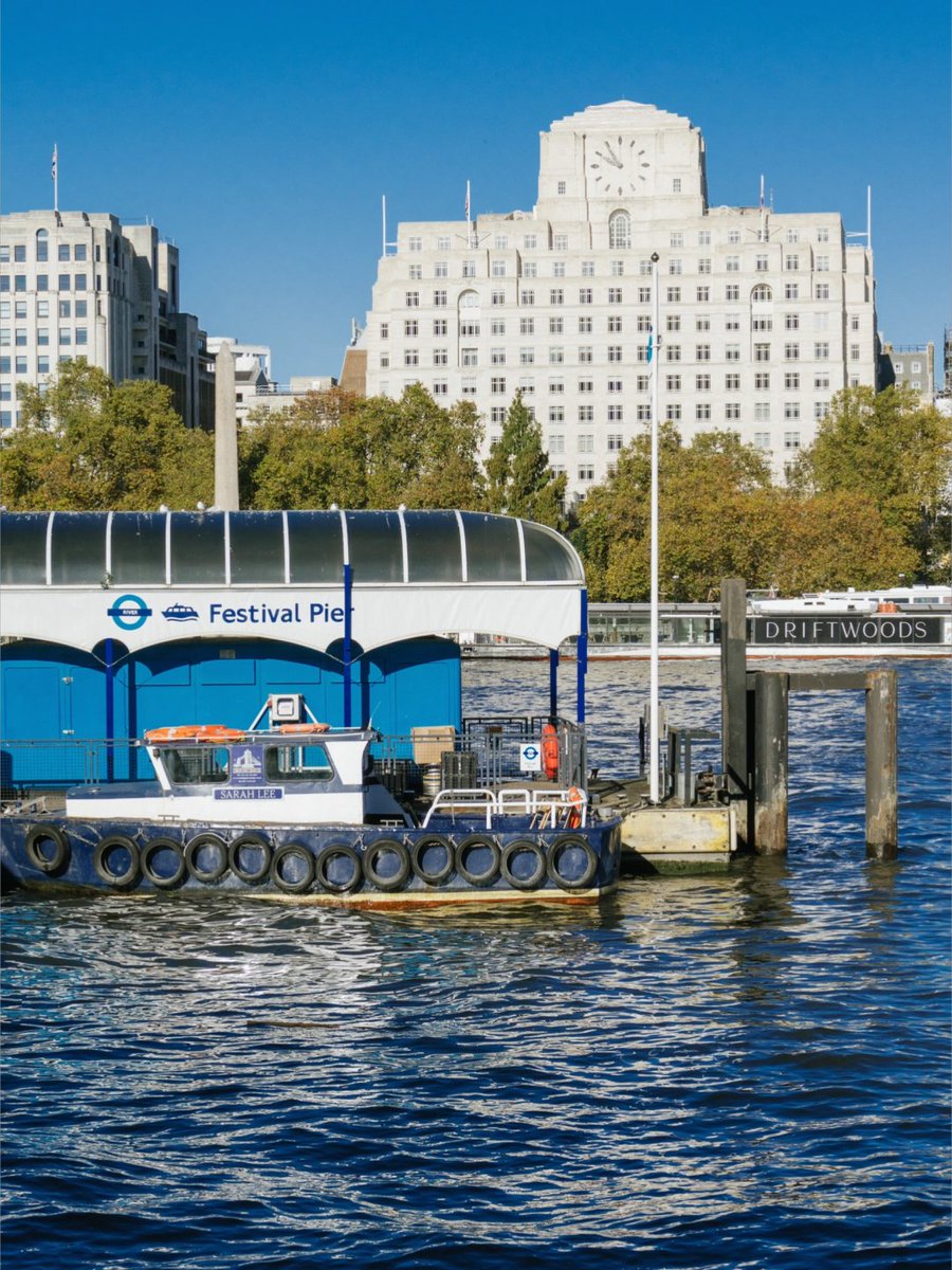 Chariya1a's tweet image. A quiet view of London, drenched in dreamy light. Morning, river, and tea just peace🥰🫶