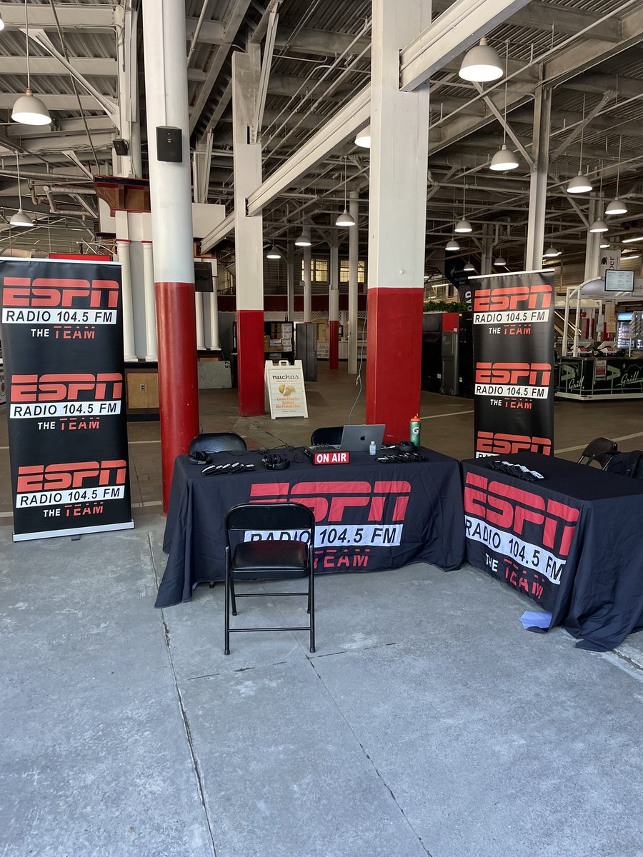 Another legendary Friday in store as <a href="/RodgerWyland/">Rodger Wyland</a> and <a href="/MJJ1045/">Michael Johnson Jr.</a> are live from <a href="/TheNYRA/">NYRA (🎪)</a> from 10-1!

<a href="/Kurkjian_ESPN/">Tim Kurkjian</a> 10:30
<a href="/andyserling/">Andy Serling</a> 11:15
<a href="/failedtomenace/">Matthew DeSantis</a> 11:30
<a href="/johnpricci/">John Pricci</a> 11:45
<a href="/PCMckenna/">Patrick McKenna</a> 12
<a href="/OnTheJBrink/">Jason Brinkman</a> 12:15
<a href="/1000Naj/">Najja Thompson</a> 12:30

📞518-881-1575

1045theteam.com/listen-live/po…