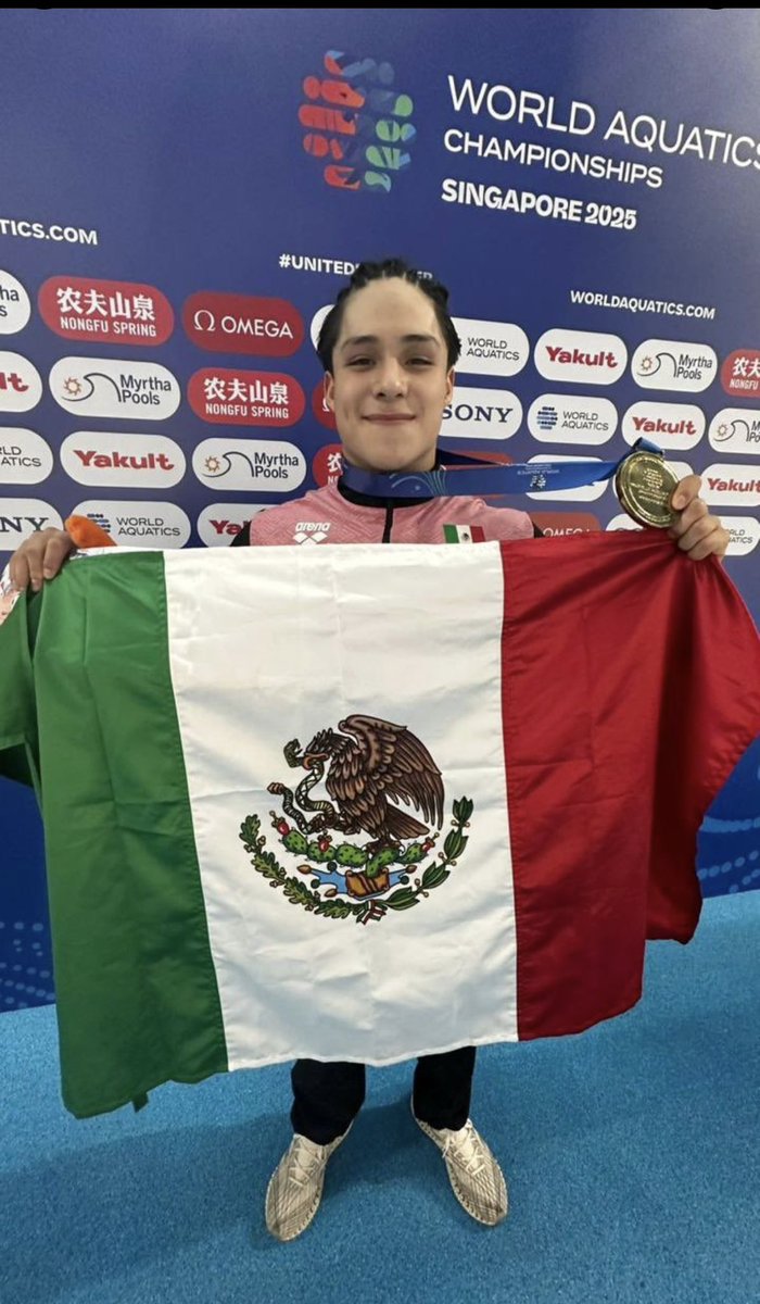 DavidFaitelson_'s tweet image. Se fue a China 4 meses con su entrenadora Ma Jin…
Prometió: “Voy a ganarle a los chinos”.
@Osmardiver05 lo ha logrado esta madrugada en Singapur…