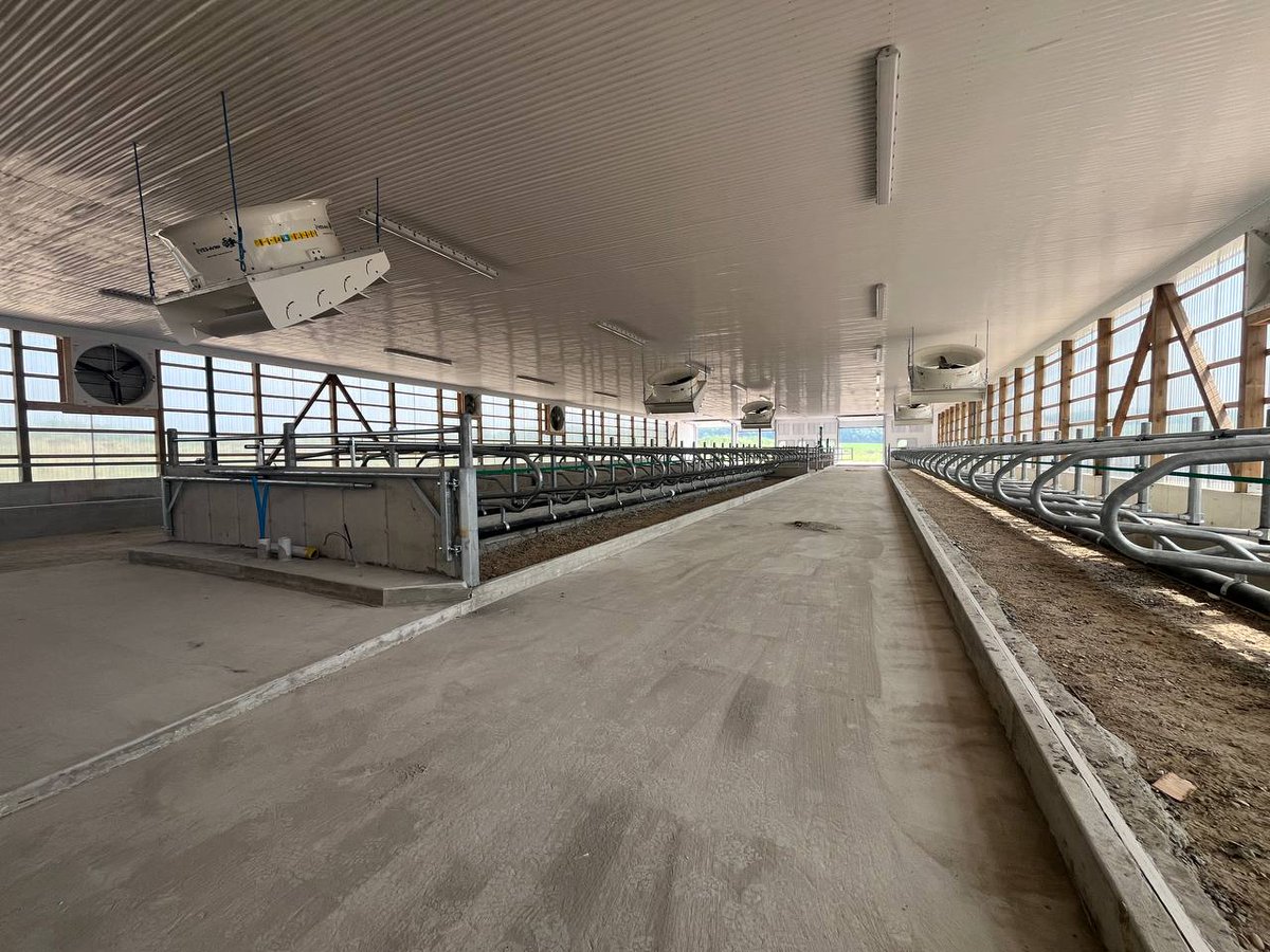 More progress shots at Wilko Farms!
This project will feature 1 Lely Astronaut A5 and 1 Hoofcount Automatic Footbath!
#Grandriverrobotics #Lely #Hoofcount