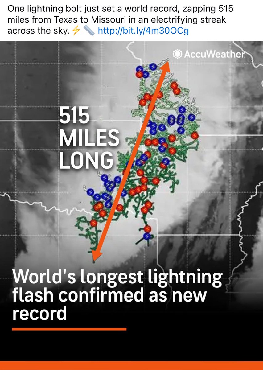 Super cool lighting that was 515 miles long from Texas to Missouri!