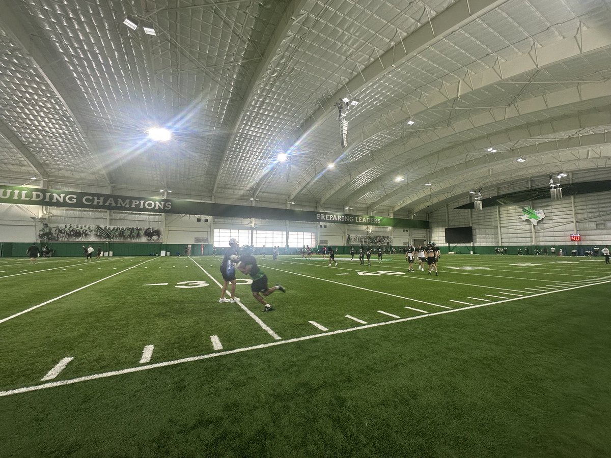 Welcome back to North Texas fall camp! 

This is the program’s second open practice of the week. Stay tuned for video clips and two stories after today’s camp. 

8/1/25 fall camp 🧶:
