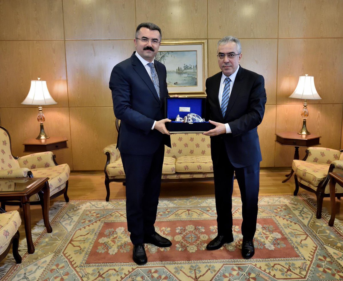 Cumhurbaşkanlığı Hukuk Politikaları Kurulu (@tccbhpk) on Twitter photo Cumhurbaşkanlığı Hukuk Politikaları Kurulu olarak Milli Güvenlik Kurulu Genel Sekreterliğini ziyaret ettik. Ortak konularımızı değerlendirdik. İki bin yıllık devlet geleneğine sahip Türkiye tüm kurumlarıyla en zor sınamalardan başarıyla geçecek bir güce sahiptir. Cumhurbaşkanlığı Hukuk Politikaları Kurulu olarak Milli Güvenlik Kurulu Genel Sekreterliğini ziyaret ettik. Ortak konularımızı değerlendirdik. İki bin yıllık devlet geleneğine sahip Türkiye tüm kurumlarıyla en zor sınamalardan başarıyla geçecek bir güce sahiptir.