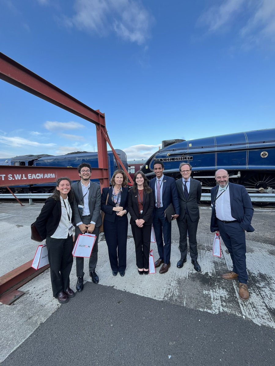 In #Derby at the opening of the #GreatestGathering at Alstom’s factory to celebrate 200 years of railway history &amp; congratulate Alstom’s teams on this milestone
➡️ 3,500 🇫🇷 firms in the 🇬🇧representing an FDI stock of nearly €150 bn
➡️ France is the 2nd foreign employer in the 🇬🇧