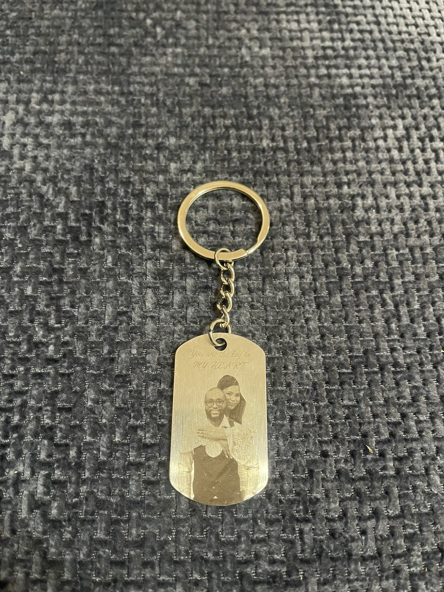 Took one of the Mrs’ favorite photo of us and made her a key holder! 😅