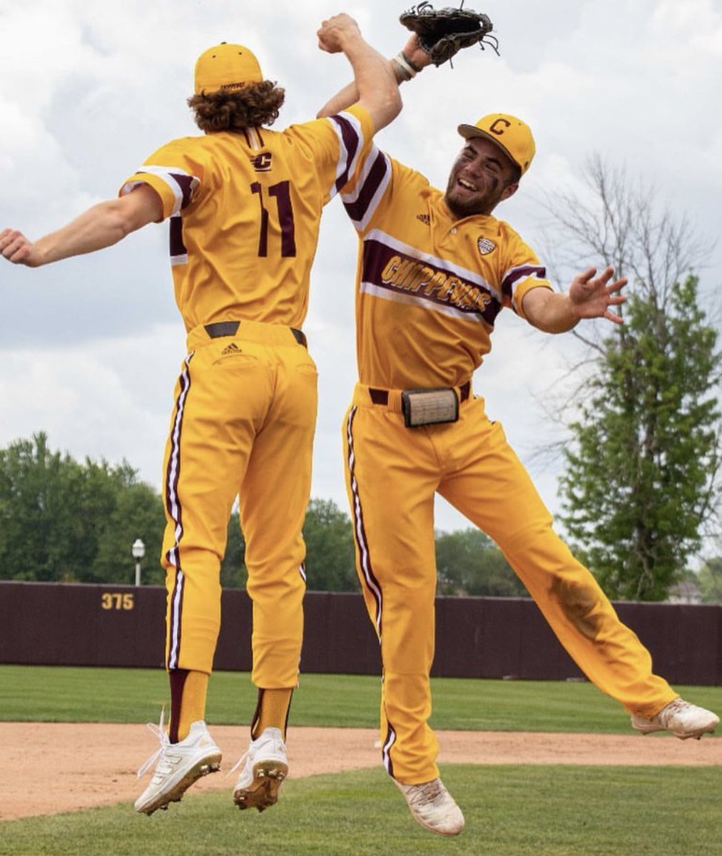 AdamJaksa's tweet photo. The next @CMUBaseball alum headed to the show!! 

Jakob Marsee will become the 19th Chippewa to play in @MLB! 

We are officially on @Marlins starting lineup watch 👀

#FireUpChips https://t.co/RQ3isr4R9w