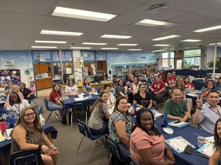 Our teachers and staff are back and ready to launch a fantastic 25/26 school year! Thank you to our PTA for a yummy breakfast. #BestAtBayCrest