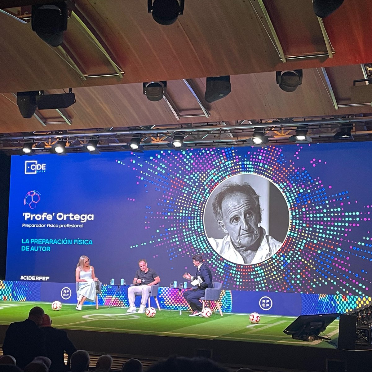 ✅ A AITF participou no I Congresso Internacional de Treinadores/as organizado pela <a href="/rfef/">RFEF</a> nos dias 20 e 21 de junho em Madrid.

Um encontro de alto nível para debater formação, futuro e desenvolvimento do futebol.

#AITF #Treinadores #CongressoRFEF