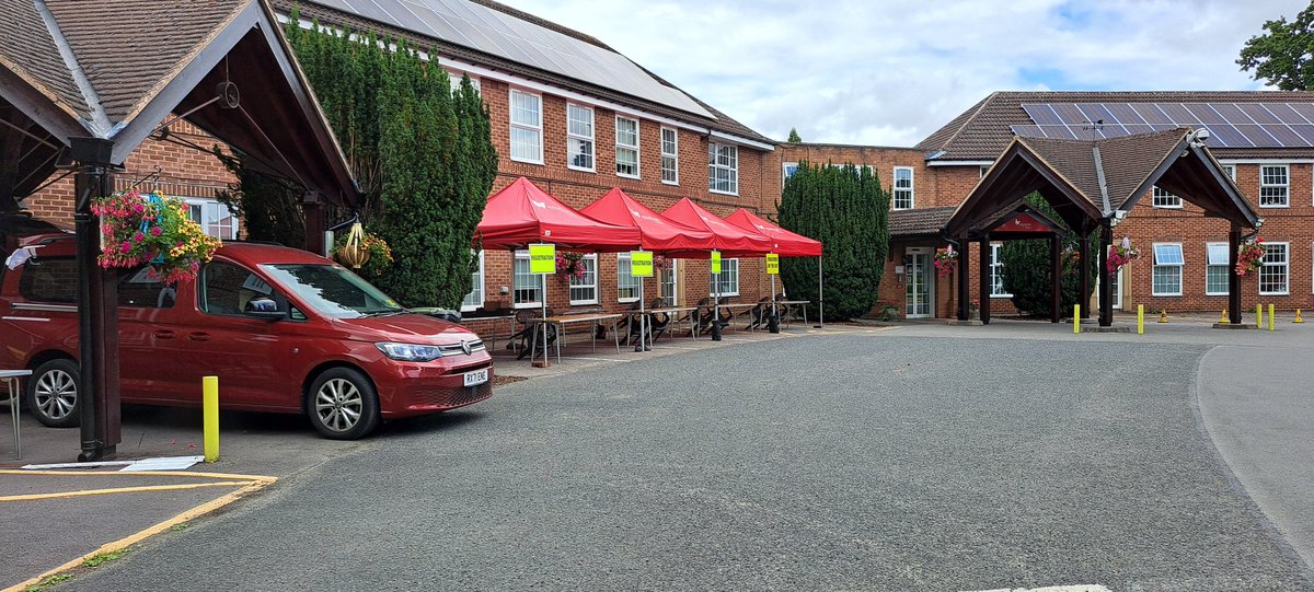 NaptonLocks's tweet image. Car packed ready for @MytonHospices #cyclechallenge Preston on Stour on Sunday expecting 197 fit 100 milers
See you from 7.15am onwards bright &amp;amp; breezy