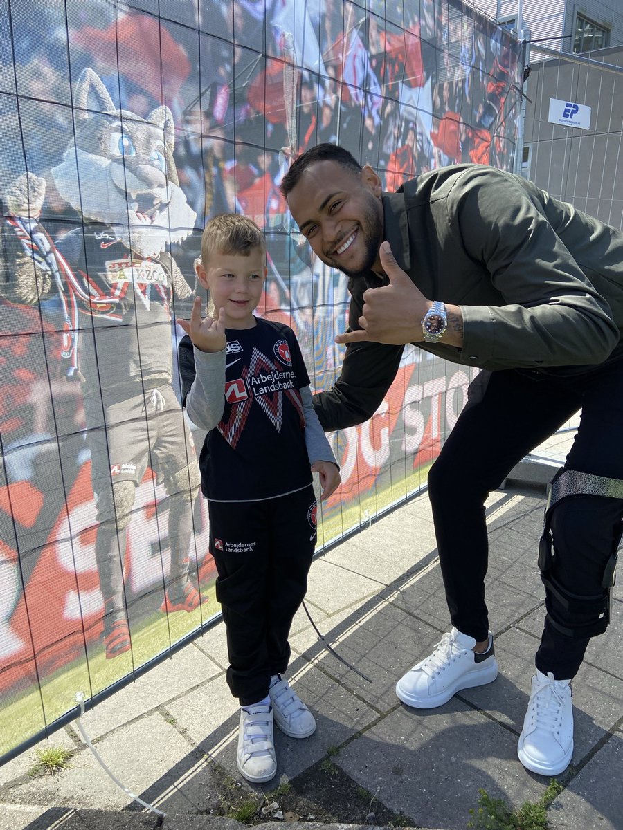 Jon Damsgaard tweet media