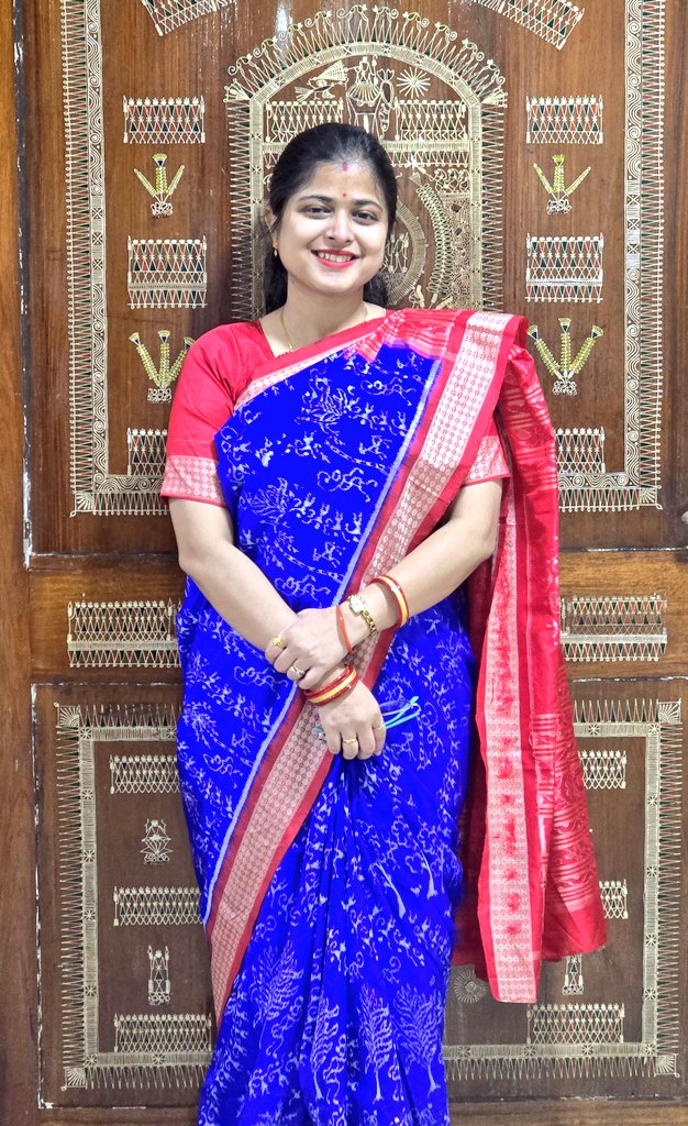 Dreamer007s's tweet photo. ସମ୍ବଲପୁରୀ ଦିନ୍ ର ଗୁର୍ଦୁ ଟେ ଶୁଭେଚ୍ଛା ଓ ଶୁଭ୍ କାମନା!🙏
#ସମ୍ବଲପୁରୀଦିବସ 
#ସମ୍ବଲପୁରୀଦିନ୍ https://t.co/OqobVictXe