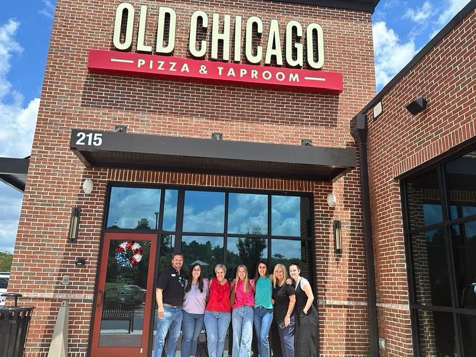 Clay Van Meter State Farm Insurance (@clayvanmetersf) on Twitter photo Another great โFamily Lunchโ at Old Chicago Pizza (Kateโs last lunch before she starts her SENIOR year at Mercer with her brothers ๐ฅฐ๐)!!
#ClayVanMeterStateFarmInsurance
#CVMSF
<a href="/ClayVanMeterSF/">Clay Van Meter State Farm Insurance</a>
#FamilyLunch
#OldChicagoPizza
#MercerBears ๐ป ๐ฏ Another great โFamily Lunchโ at Old Chicago Pizza (Kateโs last lunch before she starts her SENIOR year at Mercer with her brothers ๐ฅฐ๐)!!
#ClayVanMeterStateFarmInsurance
#CVMSF
<a href="/ClayVanMeterSF/">Clay Van Meter State Farm Insurance</a>
#FamilyLunch
#OldChicagoPizza
#MercerBears ๐ป ๐ฏ