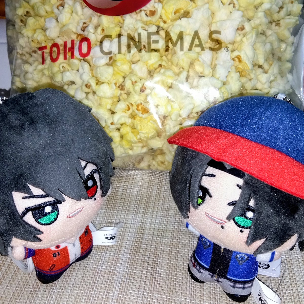 #ひらいて赤ブー
 ヒ〇ノ〇ス〇イク🎤
⛰田1️⃣郎×⛰田2️⃣郎

いちじろオンリーお願いいたします！🙏
明日は天気悪い予報なので引き籠もるために買ってきたでかポップコーンにテンションアゲアゲのいちじろちゃん🎉