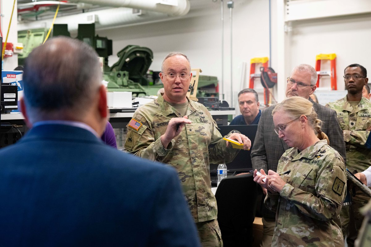 Maj. Gen. Michelle Donahue, right, and Brig. Gen. Ronnie Anderson got an up-close look at our modernization efforts in power &amp; energy, virtual experimentation and water purification, key technologies that enhance how Soldiers sustain operations on the battlefield.
