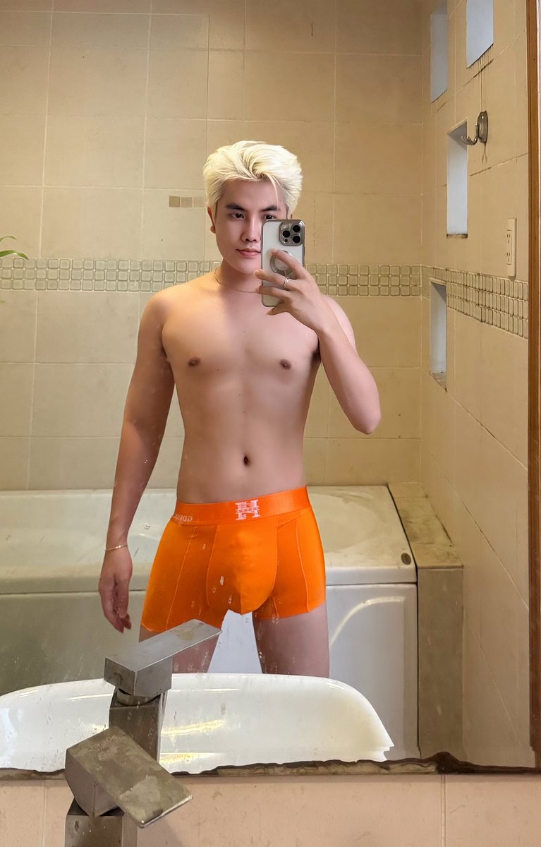 Tuy hơi ốm nhưng ôm hơi sướng