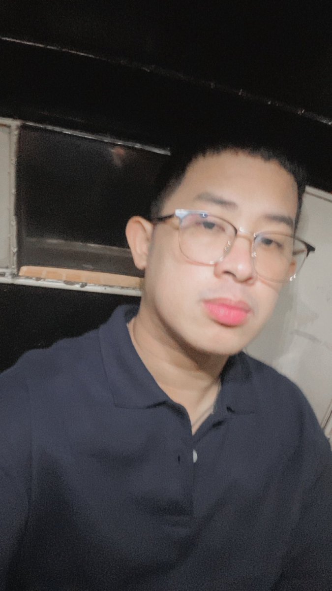 nikkolo11's tweet photo. Rest day ng tito mo. 😂 https://t.co/vR9weM2GnZ