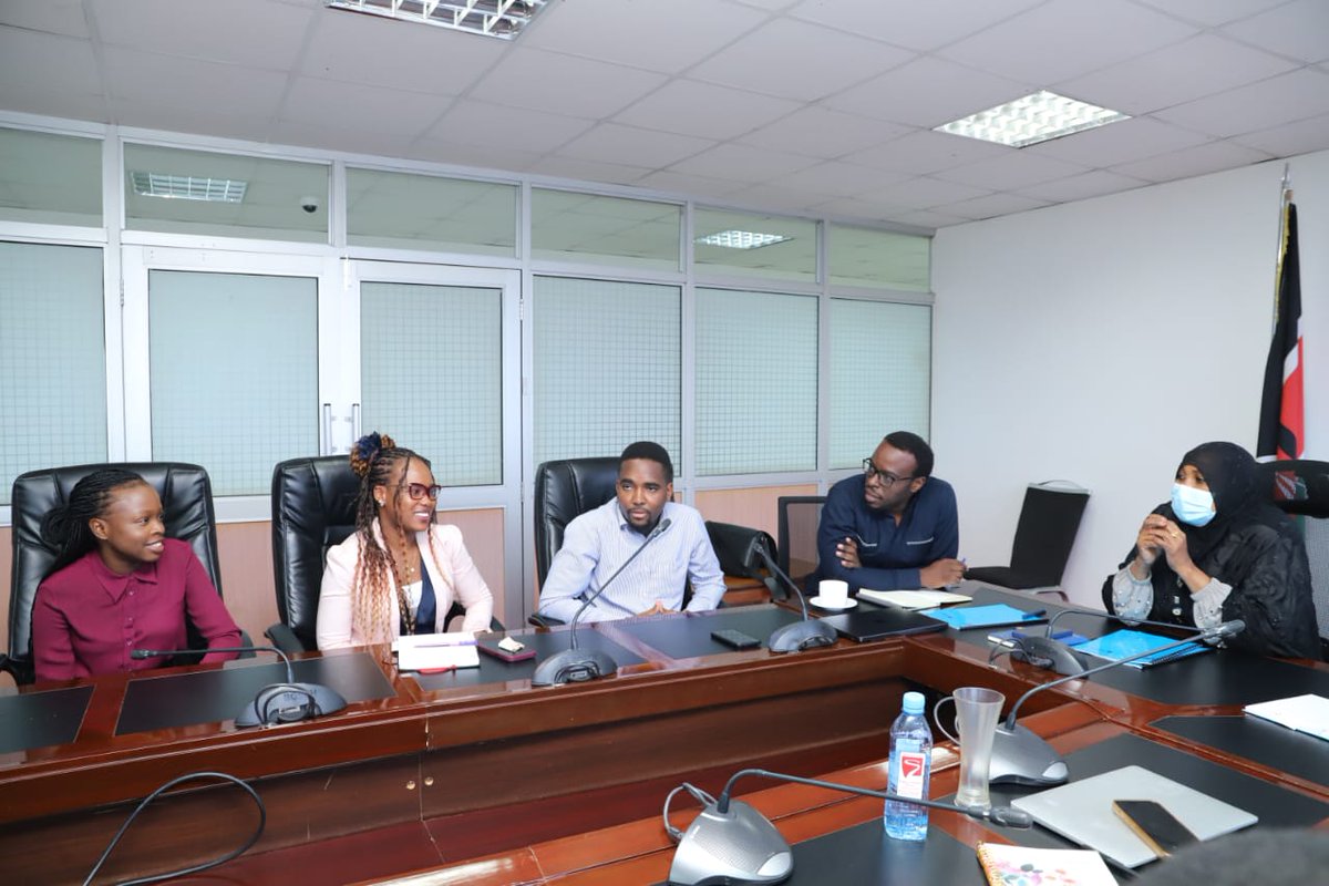 Open Phences tweet media