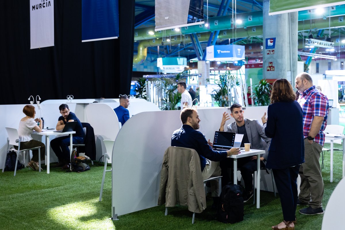 🌍 Más de 50 ciudades y municipios estarán presentes en #GreencitiesMLG 2025 para avanzar en sostenibilidad, digitalización y movilidad urbana.
ℹ️ greencities.fycma.com/medio-centenar…
🗓️ 1 y 2 octubre | 📍 @FYCMA - Málaga | Future Ready Territories
#Smartcities  #InnovacionUrbana