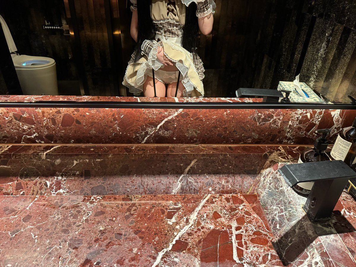 黄推福利内容 - 幼水若若(江浙沪的精彩图片 福利姬幼水若若(江浙沪分享的黄推图片4 - 网红私拍内容