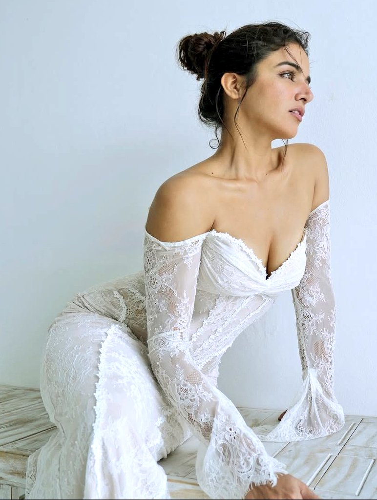 Actress_G0AT's tweet photo. Sex with wamiqa can fix me 😋🤤 https://t.co/eRRYH9uPo3